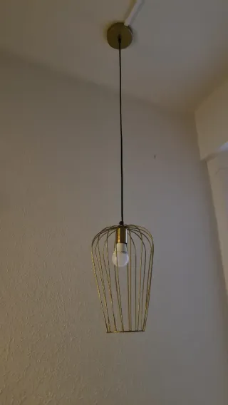 Lámpara de techo tipo araña dorada