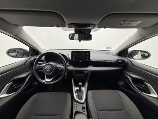 Toyota Yaris 1.5 120H Business Plus