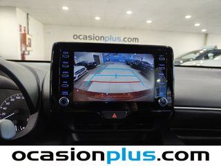 Toyota Yaris 120H Business Plus 85 kW (116 CV)