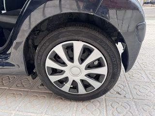 Toyota Aygo 1.0 70 x-play