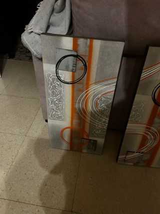 Tríptico de cuadros modernos