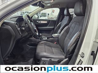 Volvo XC40 D3 Momentum 110 kW (150 CV)
