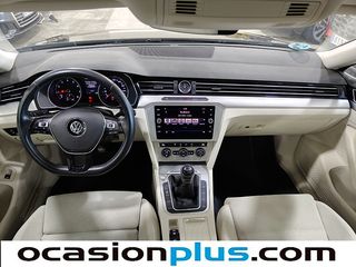 Volkswagen Passat Variant Advance 1.5 TSI 110 kW (150 CV)