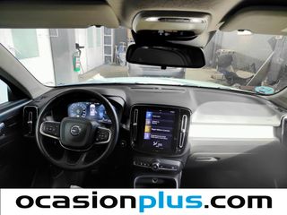 Volvo XC40 T3 Momentum 115 kW (156 CV)