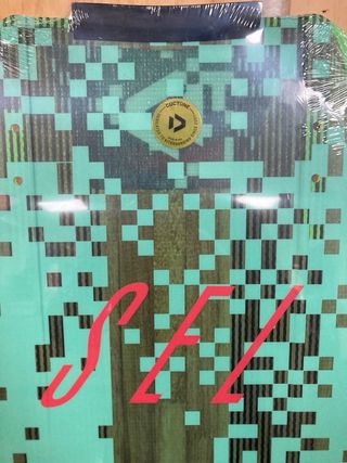 Tabla Kitesurf Duotone DTK-Twintip Select 135