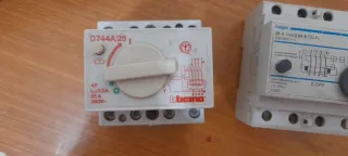 Bticino differenziale trifase 0.3 tipo ac