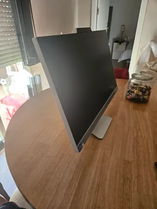 All in One ASUS 23.8 Plata y blanco