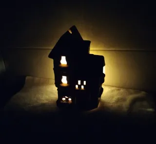 Casita cerámica ambientador Tavern