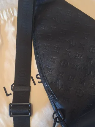 Riñonera Louis Vuitton Negra