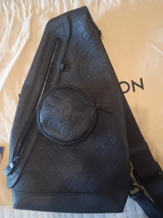 Riñonera Louis Vuitton Negra