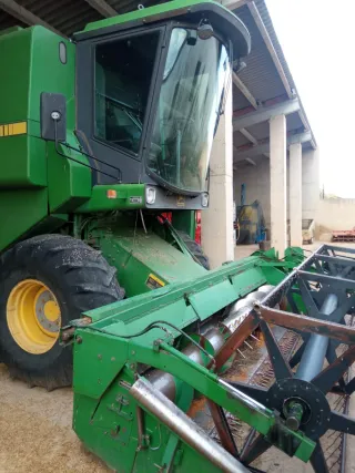 Cosechadora John Deere 1065