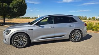 Audi e-tron 2019