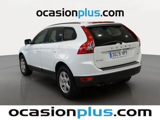 Volvo XC60 D3 Kinetic 100 kW (136 CV)