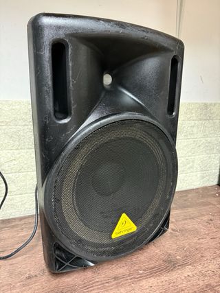 Diffusore attivo Behringer Eurolive B212D