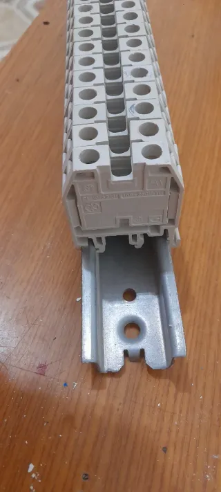 Morsetti guida din 10mm