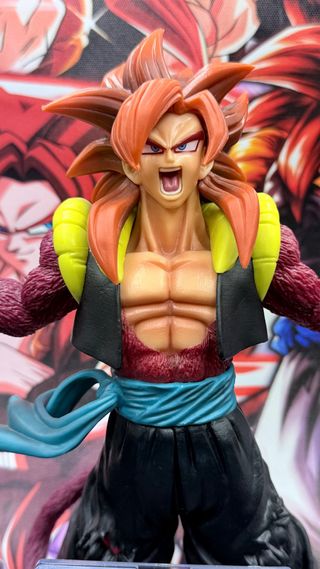 Figura Gogeta Super Saiyan 4 SSJ4
