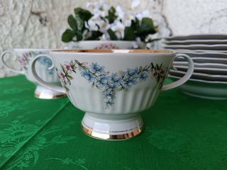 Lotto di piatti in porcellana con bordo oro