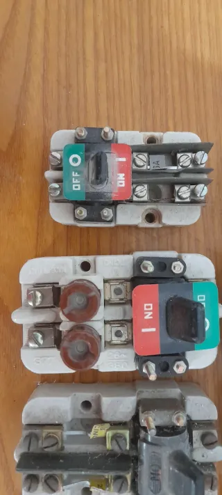 4 interruttori sezionatore a fusibili ceramica