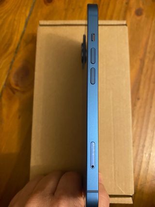 iPhone 13 Azul 256GB + funda + cristal templado