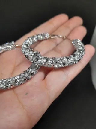 Pendientes aro fiesta plateados brillantes