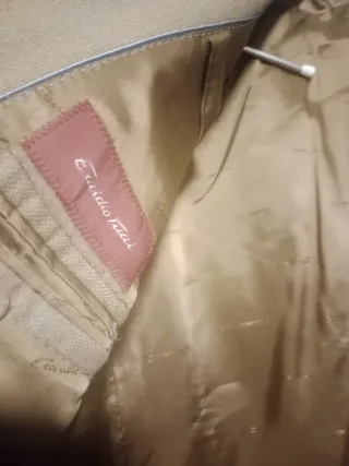 Chaqueta de traje elegante beige