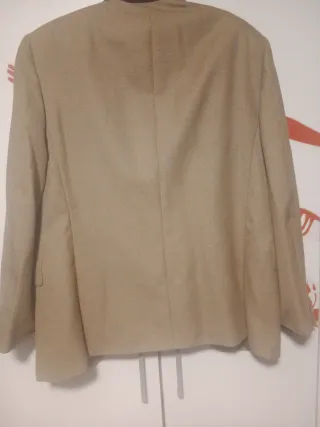 Chaqueta de traje elegante beige
