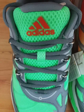 Adidas Adistar HRMY Talla 42 Edición especial.