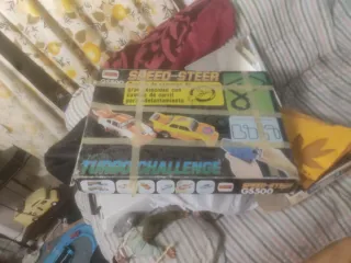 Pista de Scalextric con 4 coches