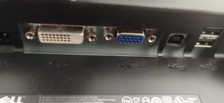 2 Monitores Ergonómicos DELL Negro.