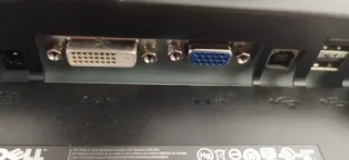 2 Monitores Ergonómicos DELL Negro.