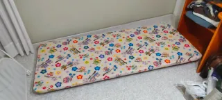 Base tapizada multicolor tela