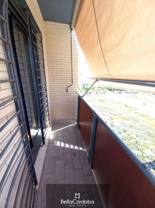 Piso en venta en Poniente-Norte - Miralbaida - Parque Azahara en Córdoba