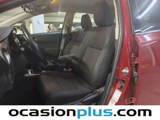 Toyota Auris 90D Active 66 kW (90 CV)