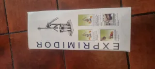 Exprimidor de cítricos manual