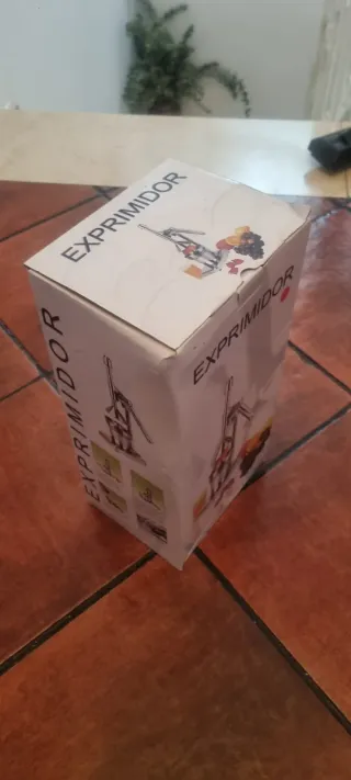 Exprimidor de cítricos manual