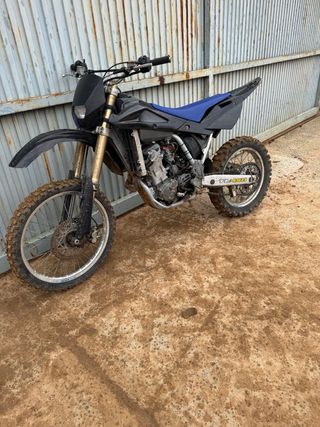Husqvarna 450 matriculada