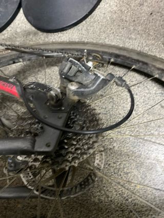 Bicicleta BTWIN Negra y Roja