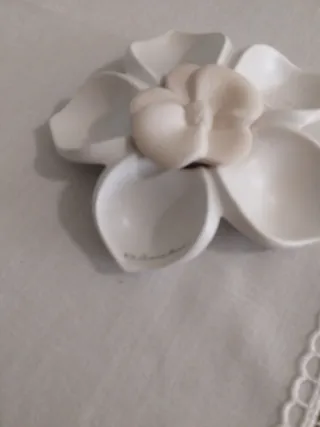 Portaprofumatore fiore in ceramica