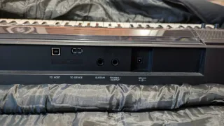 Teclado Yamaha PSR E433