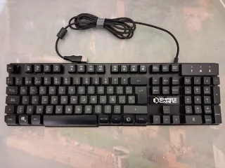Teclado Gaming Empire Gaming Retroiluminado