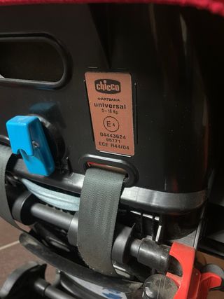 Silla de coche infantil Chicco roja