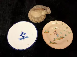 2 platos de cerámica