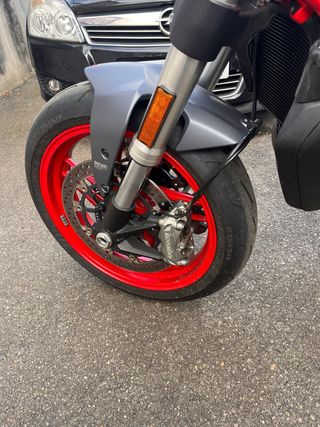 Ducati Monster 821 Averiada