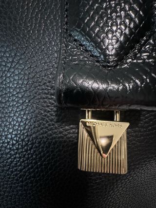 Bolso Michael Kors Negro Piel Texturizada