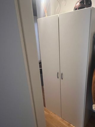 Armadio bianco due ante
