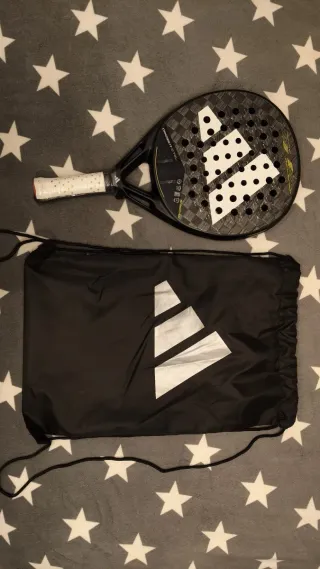 Pala de pádel Adidas nueva