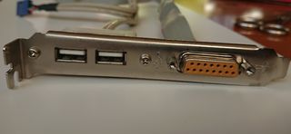 Staffa combo connettore DB15 + 2 porte USB