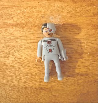 Playmobil Huevo Kinder Figura Cyborg