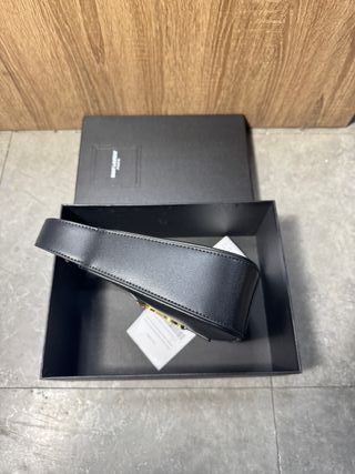 Bolso YSL Negro con Logo Dorado