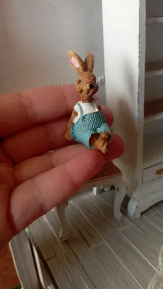Mini Coniglietto Dollhouse 1:12 Azzurro